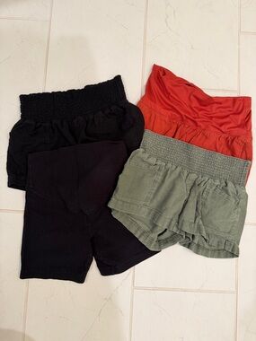 Old Navy Maternity Shorts Bundle XS